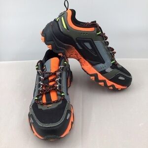 Fila Oakmont Tr Black and Orange Sneakers